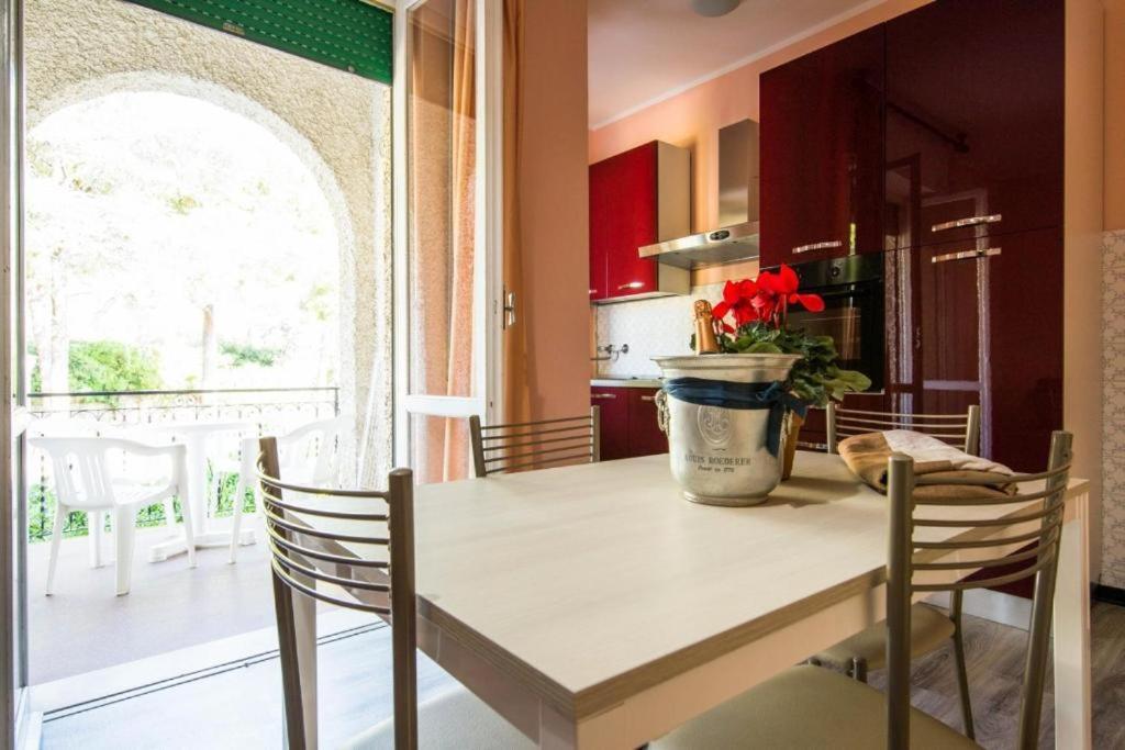 Blu Mare Apartments Pietra Ligure Ngoại thất bức ảnh